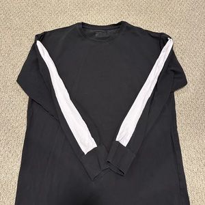 Alphalete longsleeve